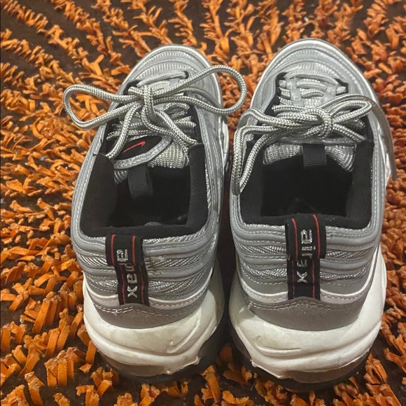 Nike Silver and Red Sneakers - Picture 3 of 5